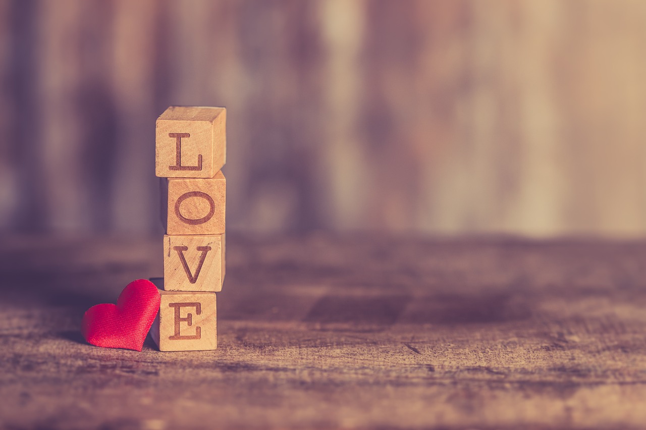 The Five Love Languages: Understanding and Expressing Love